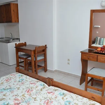 Iatridis (adults Only) アパート