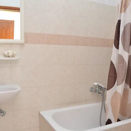 Iatridis (adults Only) *