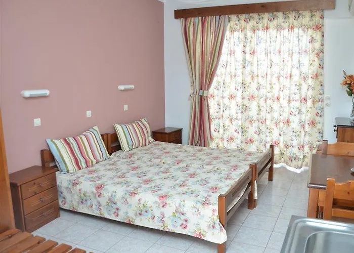 Iatridis (adults Only) * فاليراكي